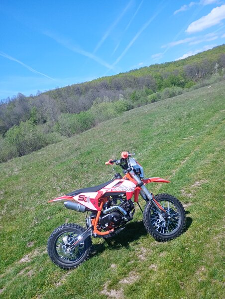 Moto cross enduro.